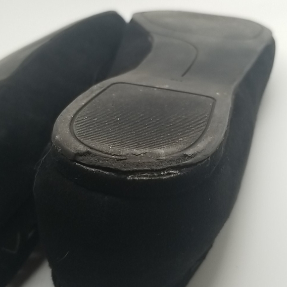 Nine West Black Flats - Picture 5 of 5